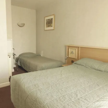 De Saint Georges Szálloda 3*