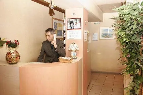 De Saint Georges Hotel París