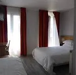 De Saint Georges Париж