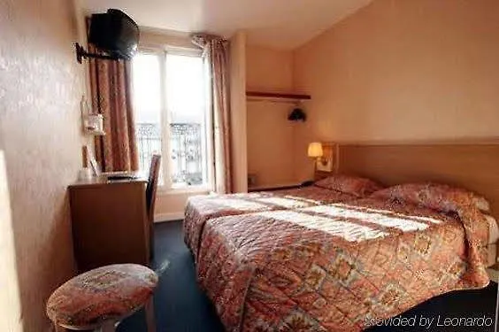 De Saint Georges Hotell 3*