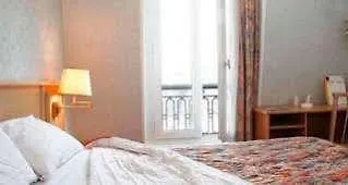 De Saint Georges Hotell 3*